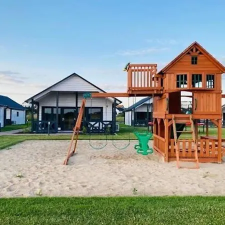 Summer House In Jaros Awiec Near Tropicana, Cleaning Included Dom wakacyjny *